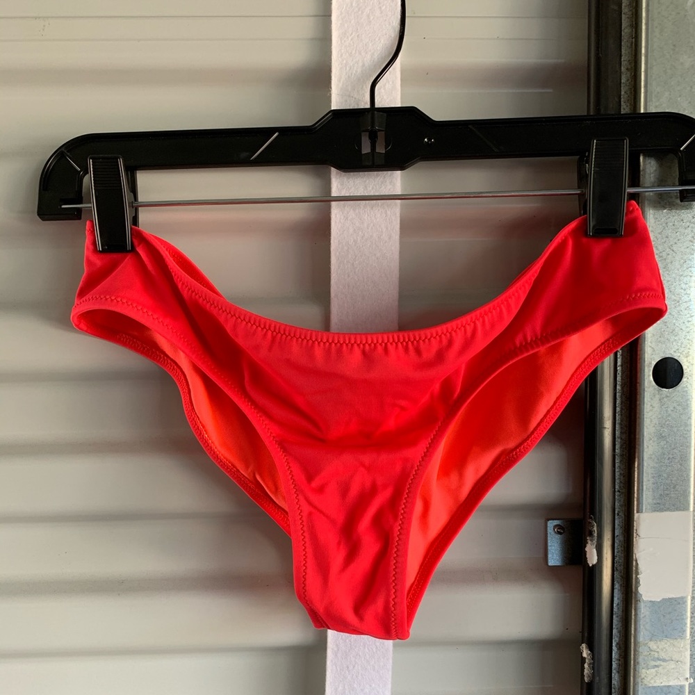 Victoria’s Secret hipster/cheeky rouched bikini
